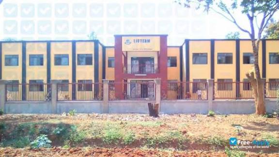 Livingstone International University